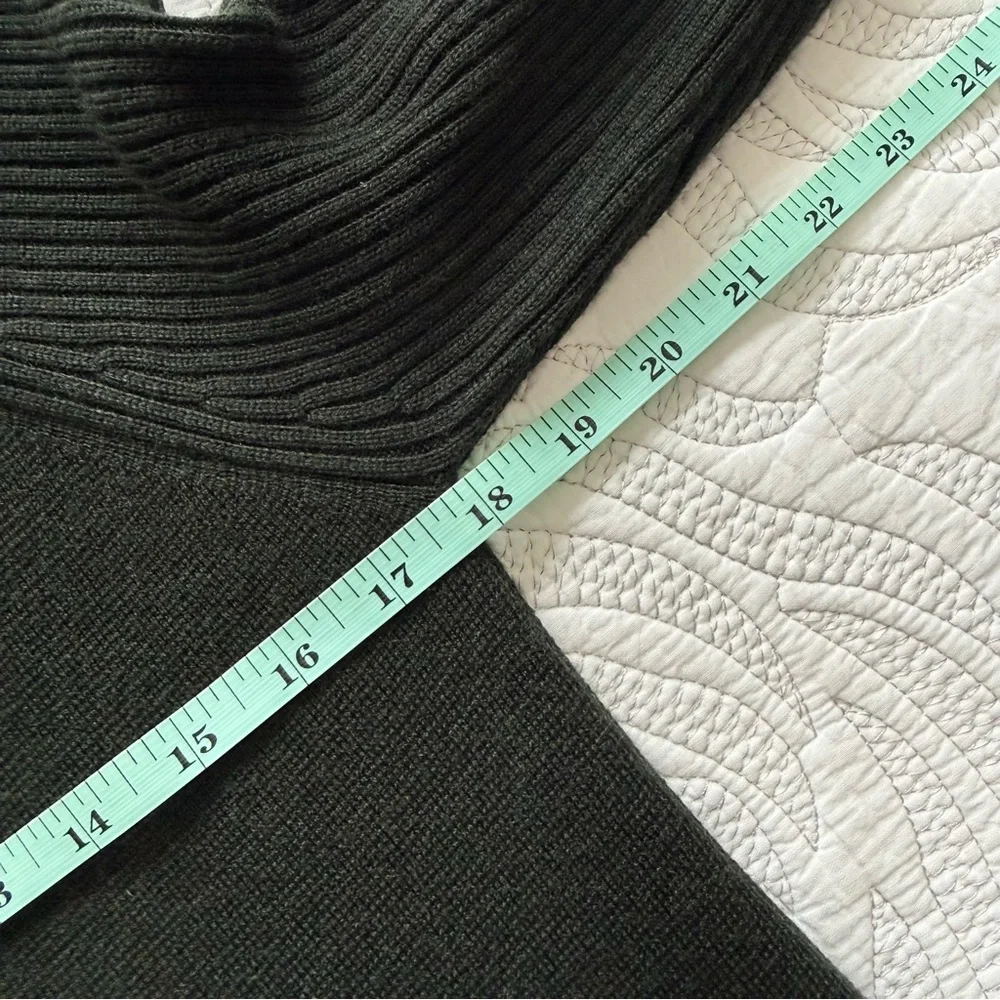 Ann Mashburn - Hadley Milano-Stitch Dress - Bottle Green Extra Fine Merino Wool - Picture 14 of 15